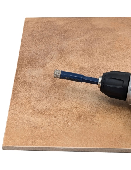 Koronka diamentowa do płytek Nozar o średnicy 12mm. Do wiercenia na sucho przy użyciu wiertarki lub wkrętarki bez użycia udaru.