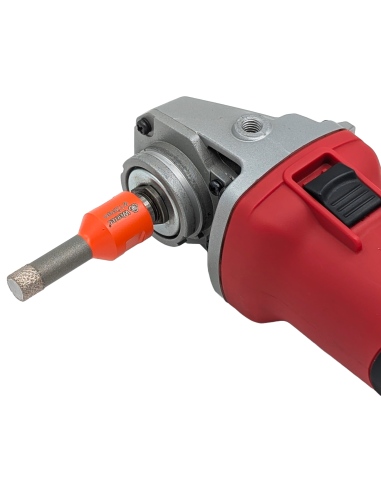 Koronka do gresu Wertec Matrix o średnicy 12mm do wiercenia na sucho przy użyciu szlifierki kątowej. Koronka do gresu Wertec Matrix o średnicy 12mm do wiercenia na sucho przy użyciu szlifierki kątowej.